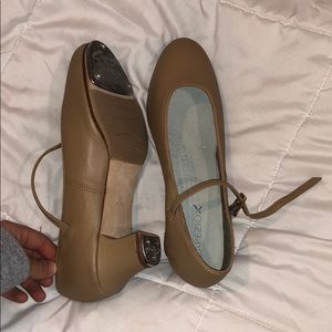 tan tap shoes